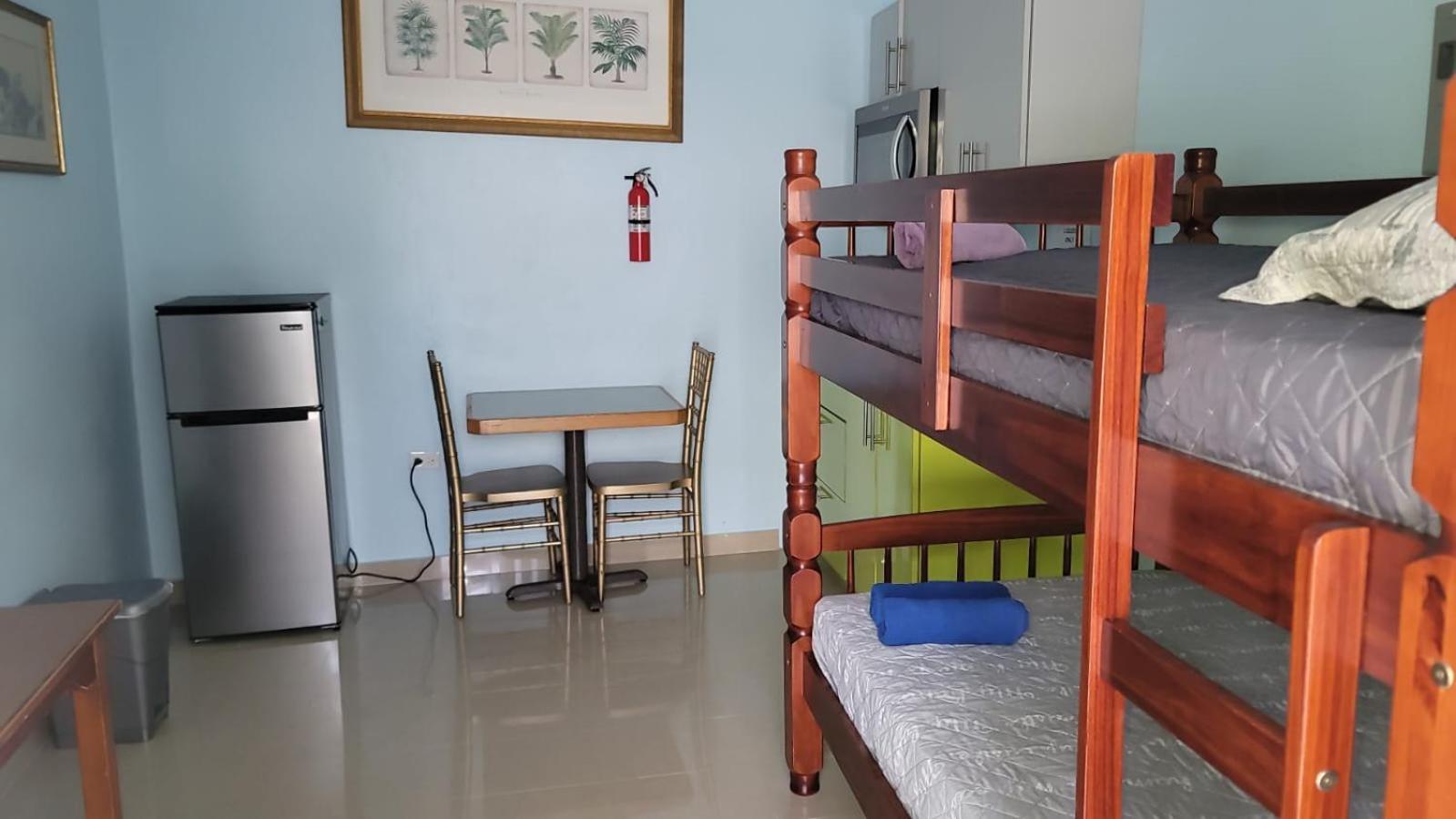 Private Near Beach-full Bath, Kitchenette, Sleeps 2, Unit 5